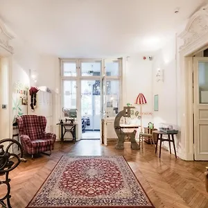 Ostello Baroque & Coworking, Budapest