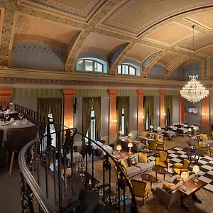 Hotel Mystery, Budapest