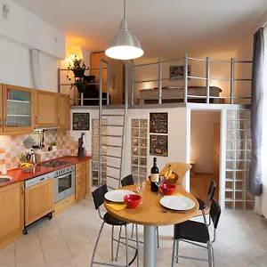 Feel At Apartment