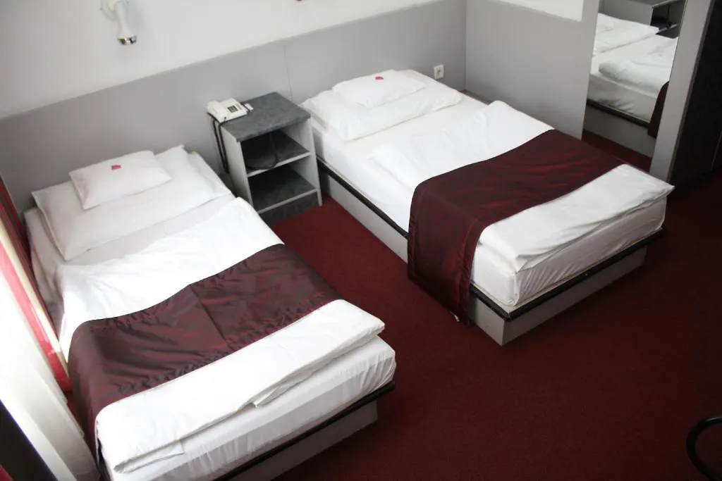 Hotel Griff Budapest 3*,  Hungary