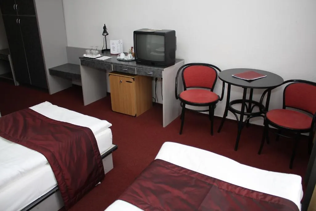 ***  Hotel Griff Budapest Hungary